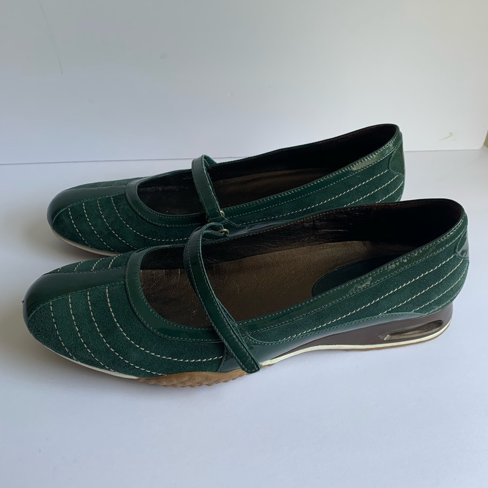 Cole Haan Nike Air 🛩 green sneakers size 10B